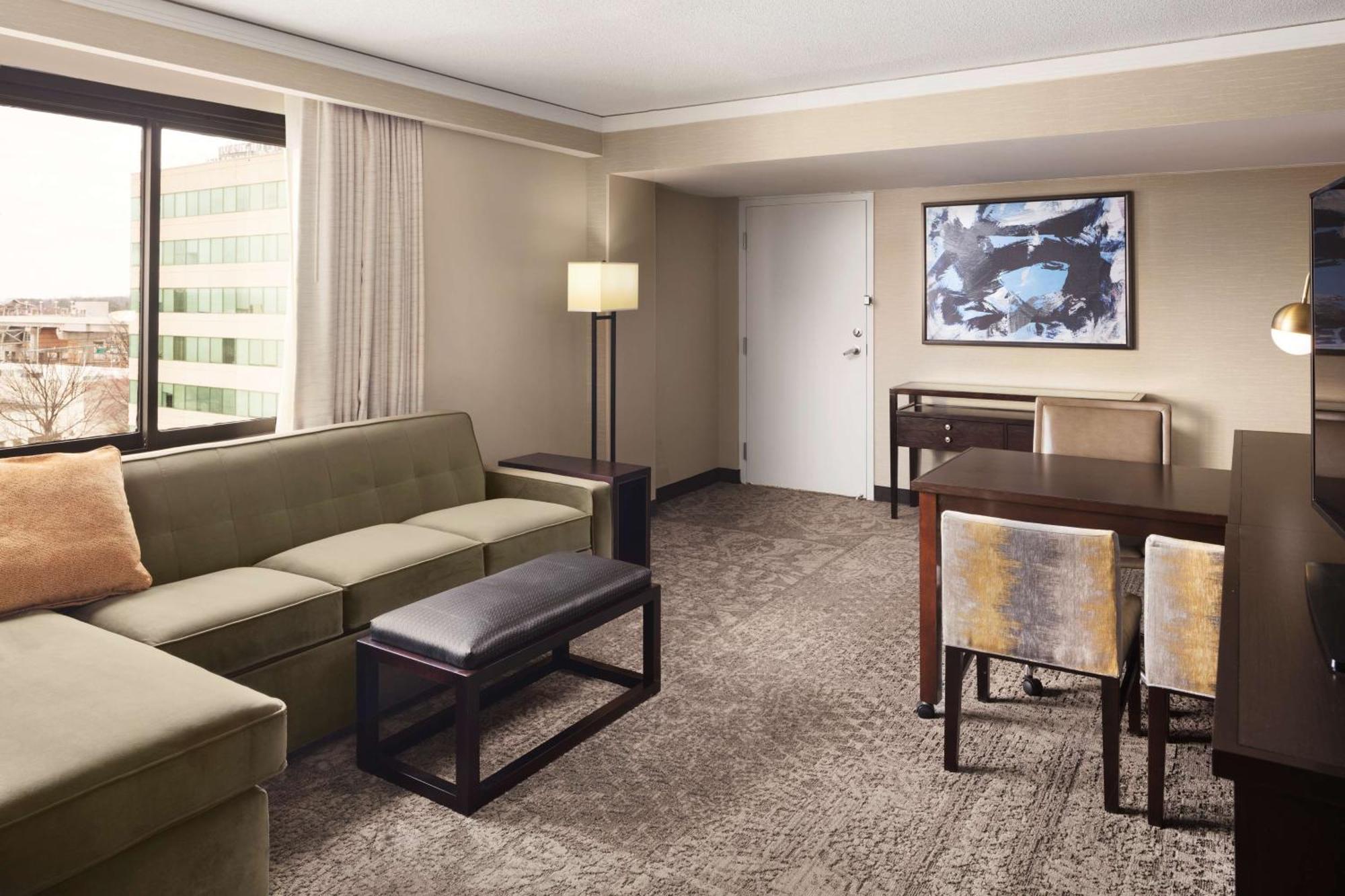 Embassy Suites Tysons Corner Exterior foto