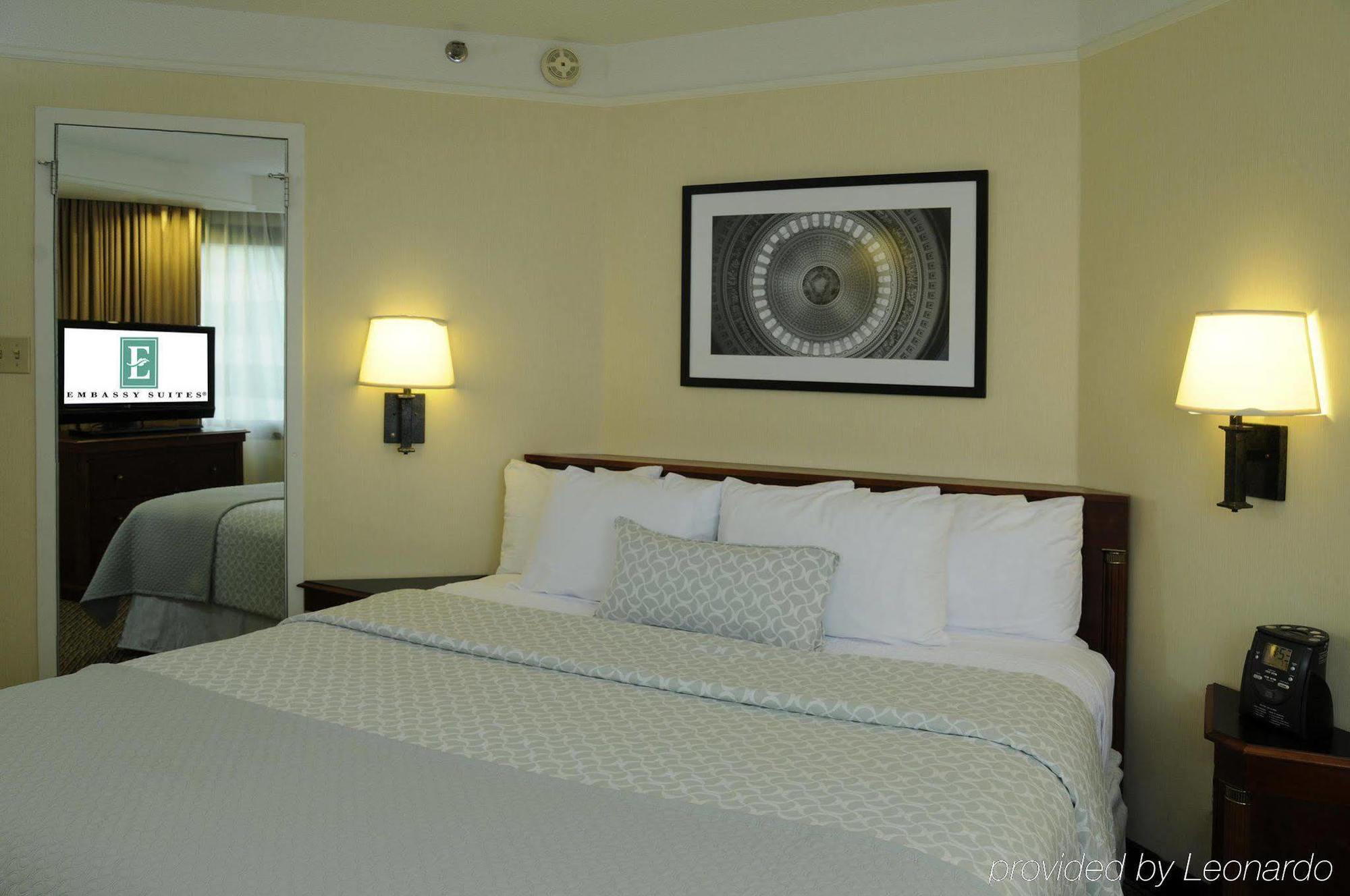 Embassy Suites Tysons Corner Quarto foto