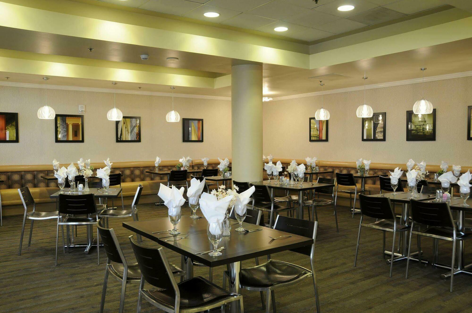 Embassy Suites Tysons Corner Restaurante foto